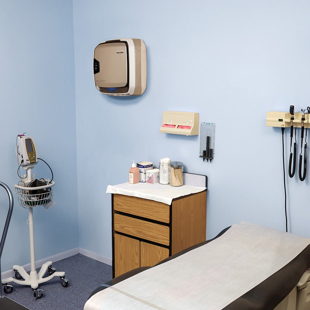 AeraMax PRO AM 3 PC Air Purifier - in Doctor's Office