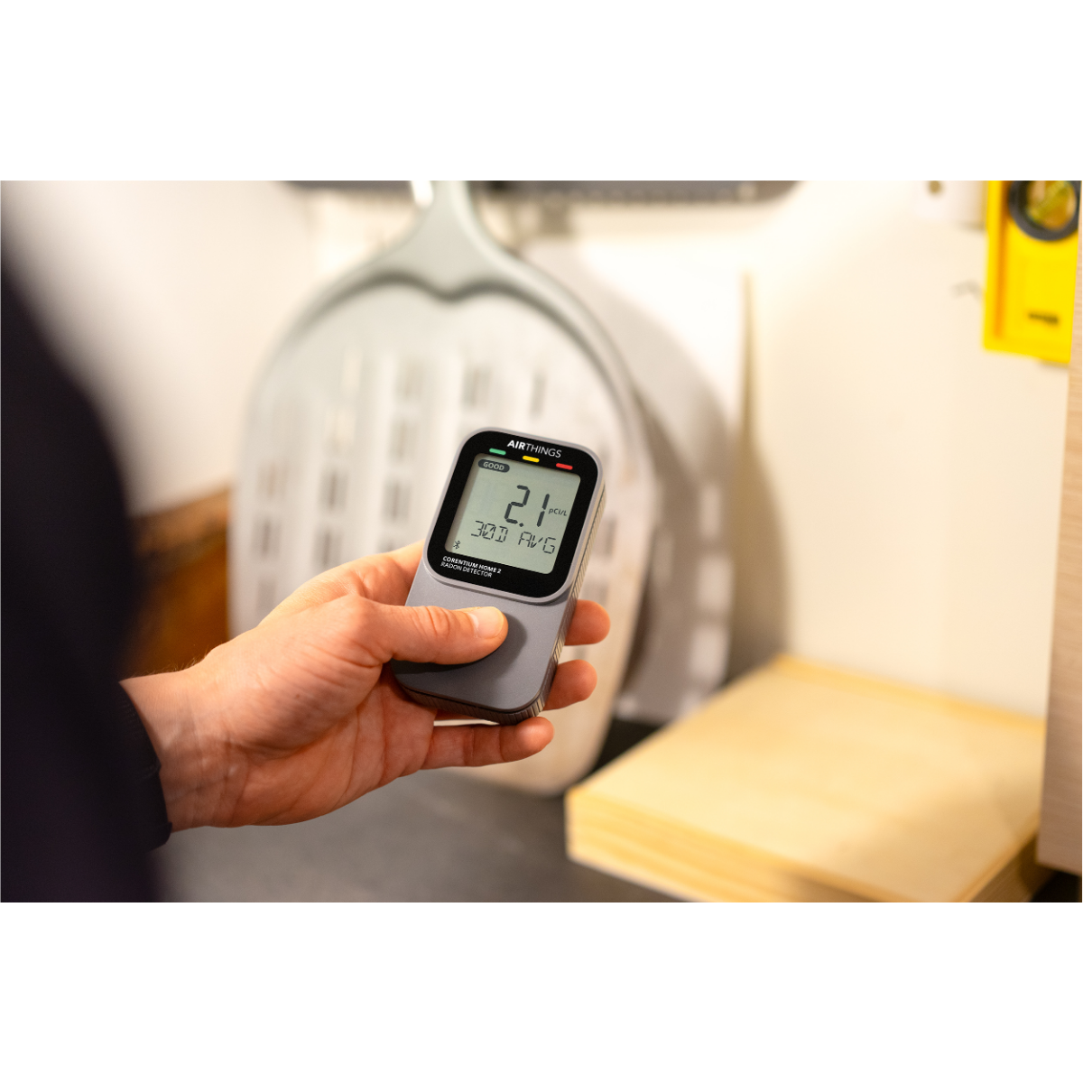 Airthings Corentium Home 2 Radon Detector - Lifestyle 4