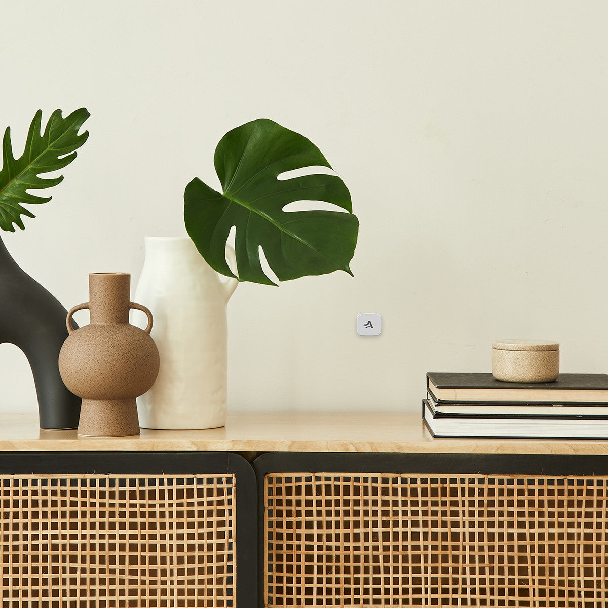 AprilAire Z10IDT Wireless Indoor Temperature and Humidity Sensor for S86WMUPR Wi-Fi Thermostat