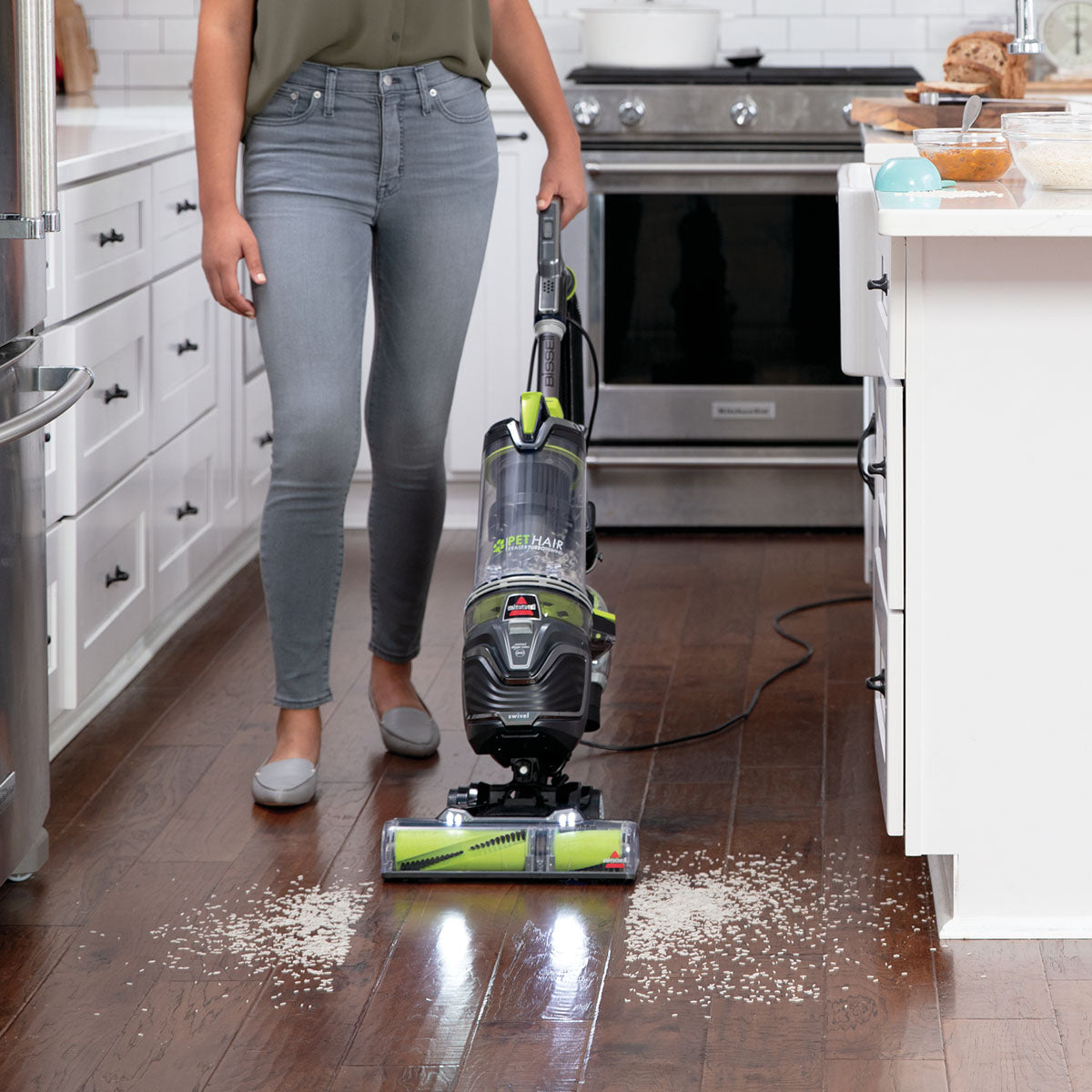 Bissell Pet Hair Eraser Turbo Rewind Vacuum