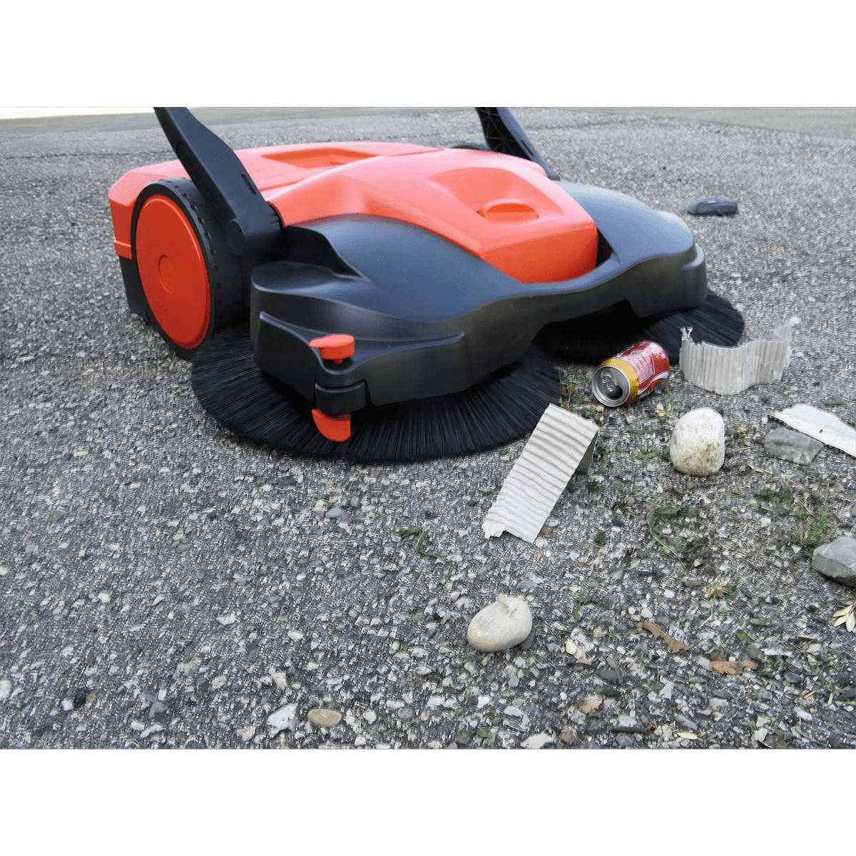 Bissell BigGreen Triple Brush Walk Behind Sweepers - Lifestyle 4