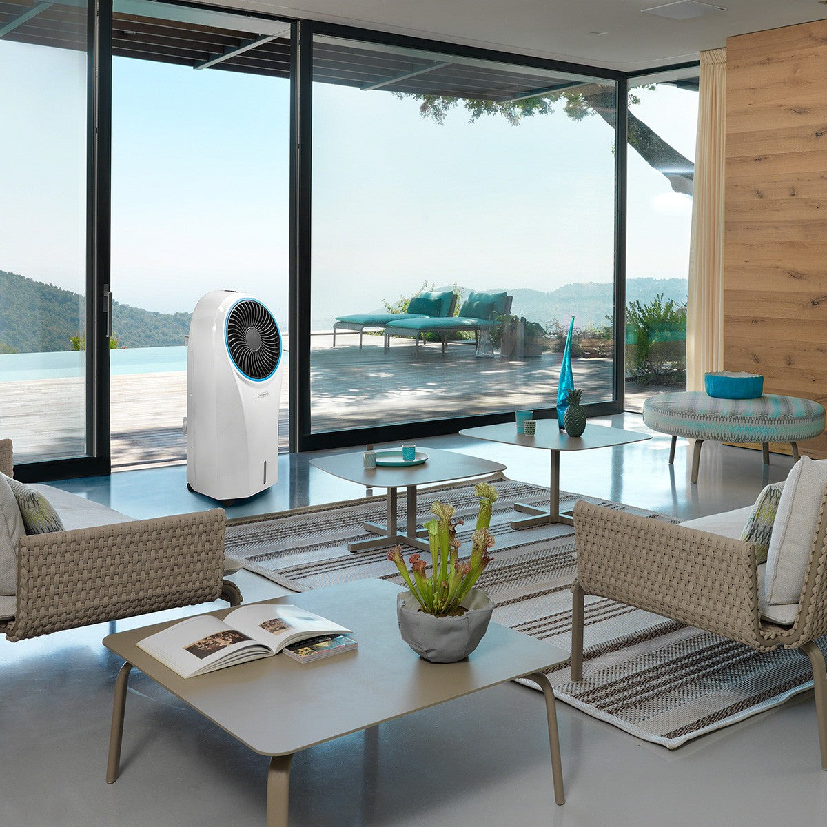DeLonghi EV250 Portable Evaporative Cooler - Inside Sunroom
