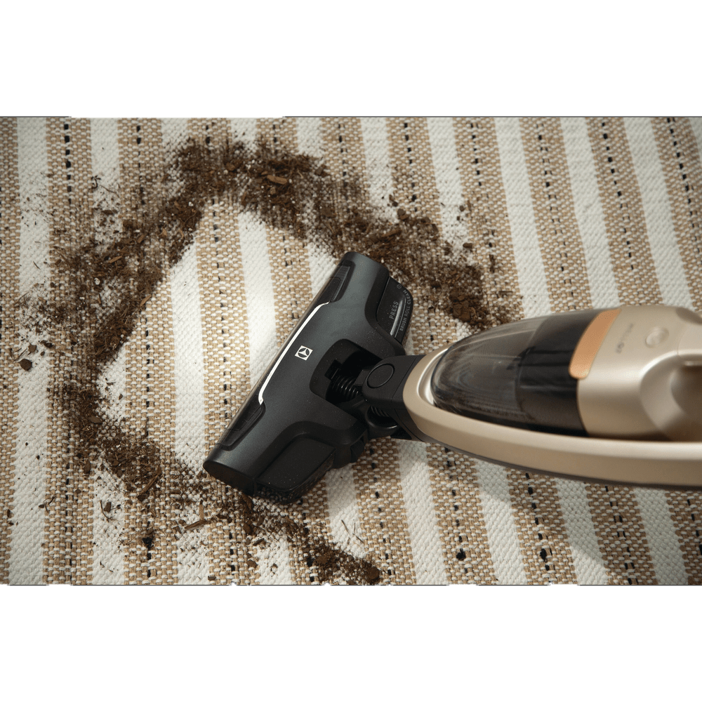 Electrolux WellQ7 2-in-1 Hard Floor Cordless Vacuum - Dirt Removal