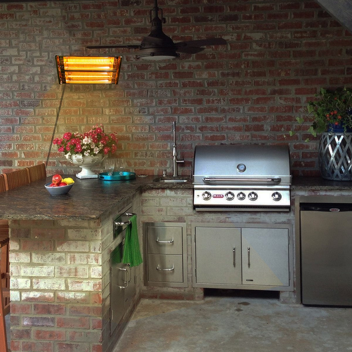 Ener-G+ 110V Wall Mounted Infrared Outdoor Heater