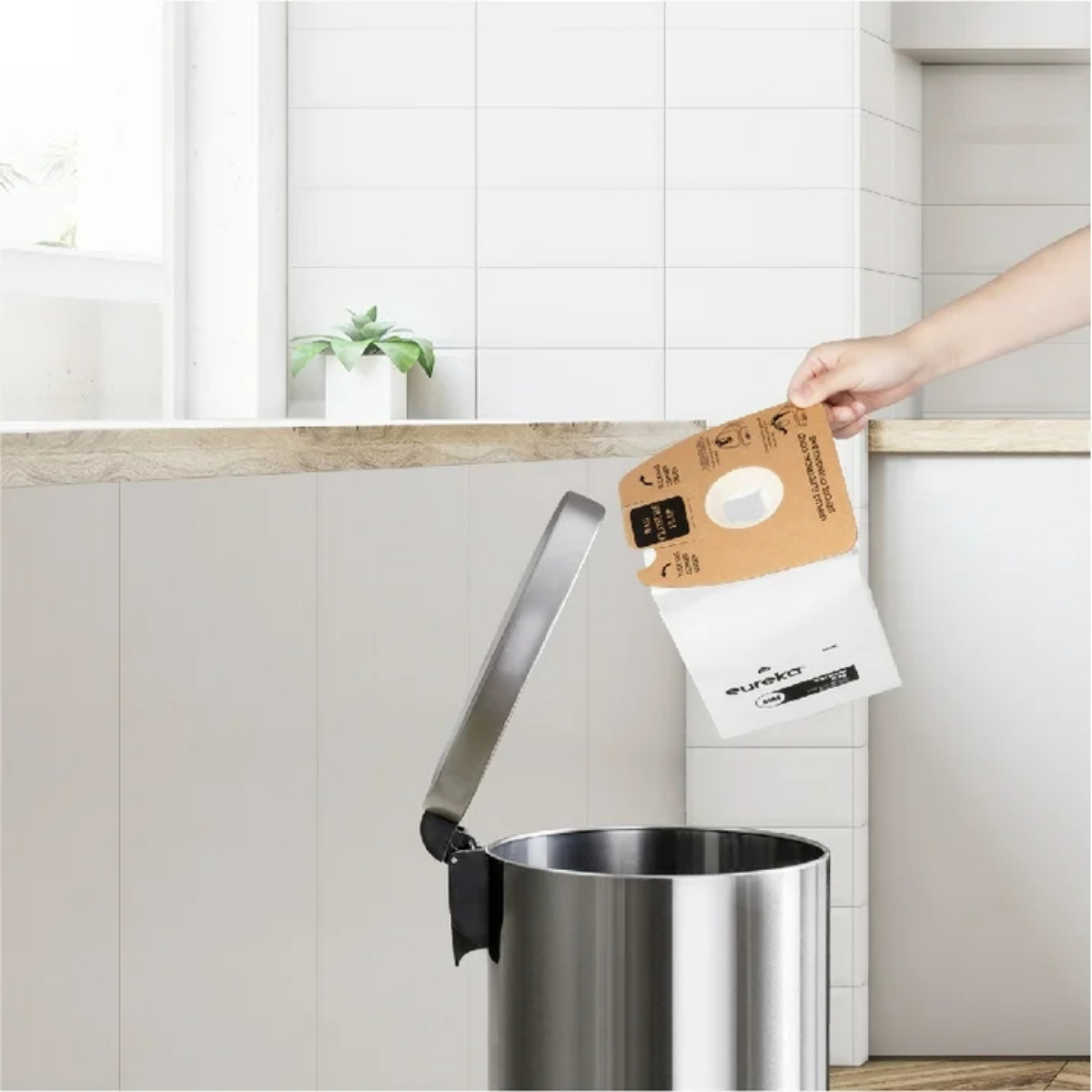 Eureka Mighty Mite Canister Vacuum - Bag