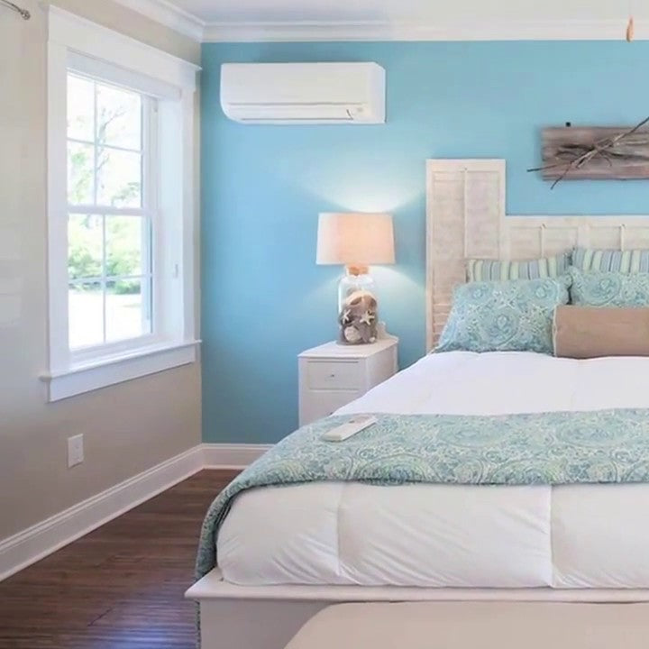 Hessaire 12,000 BTU 230V Mini Split w/ Heat Pump (H12HP2A) - in Bedroom