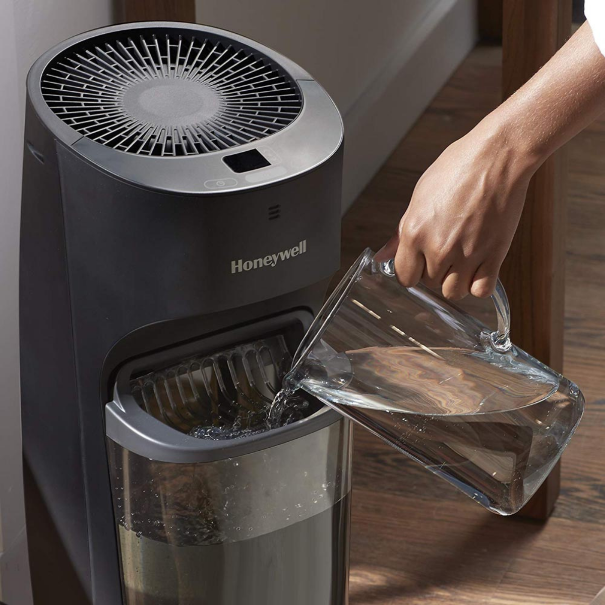 Honeywell HEV620B Top Fill Cool Mist Tower Humidifier w/Digital Humidistat - Lifestyle 1
