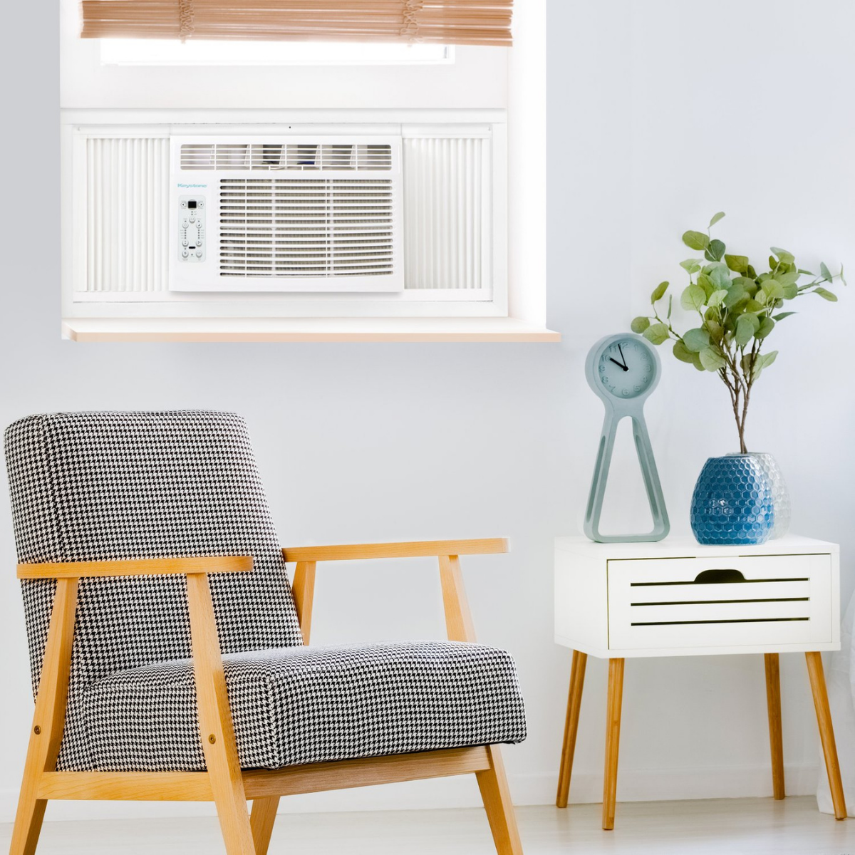 Keystone 6,000 BTU Window AC, Remote Control KSTAW06 - Lifestyle 1