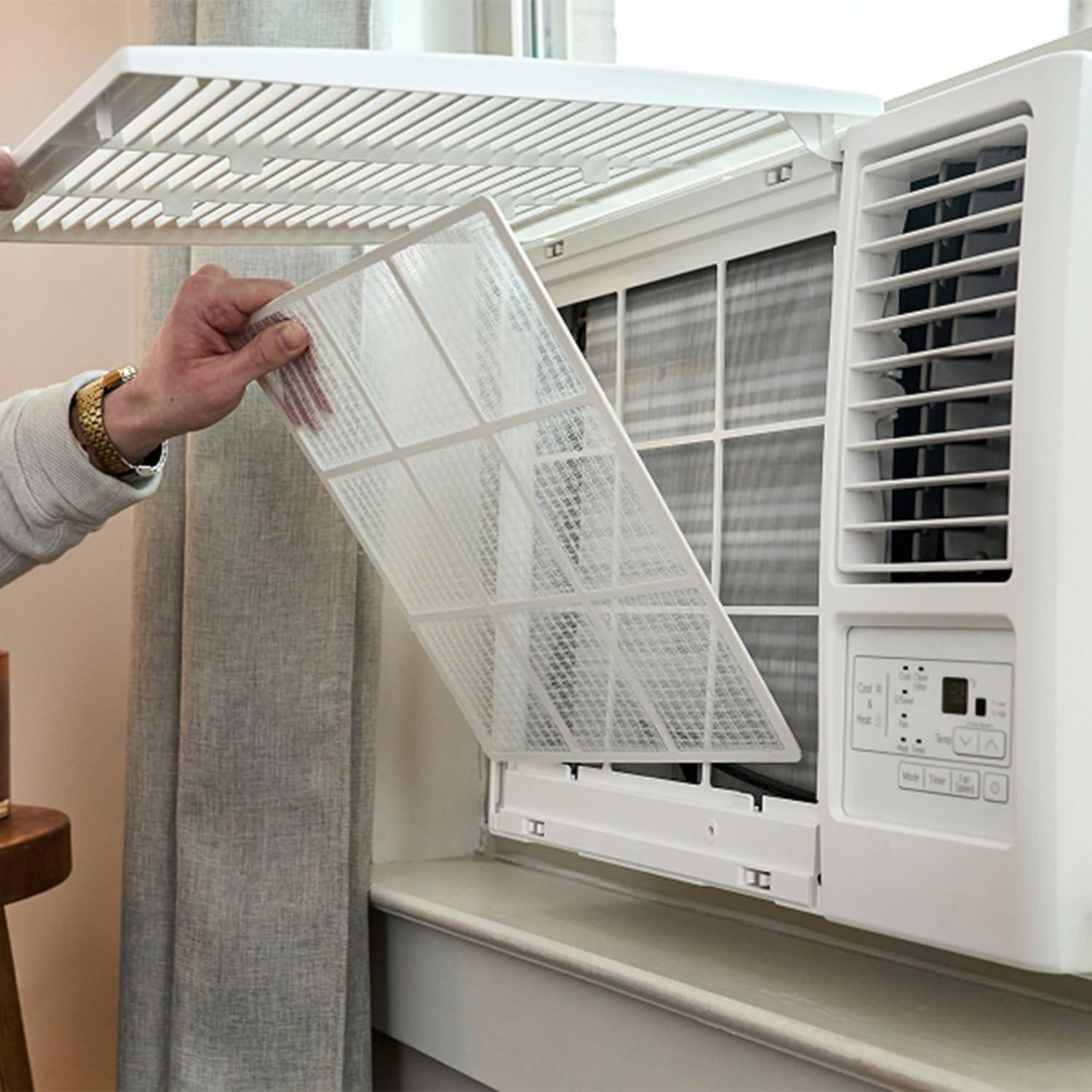 LG 18,000 BTU Wi-Fi Window Air Conditioner w/ Heat - Lifestyle 3