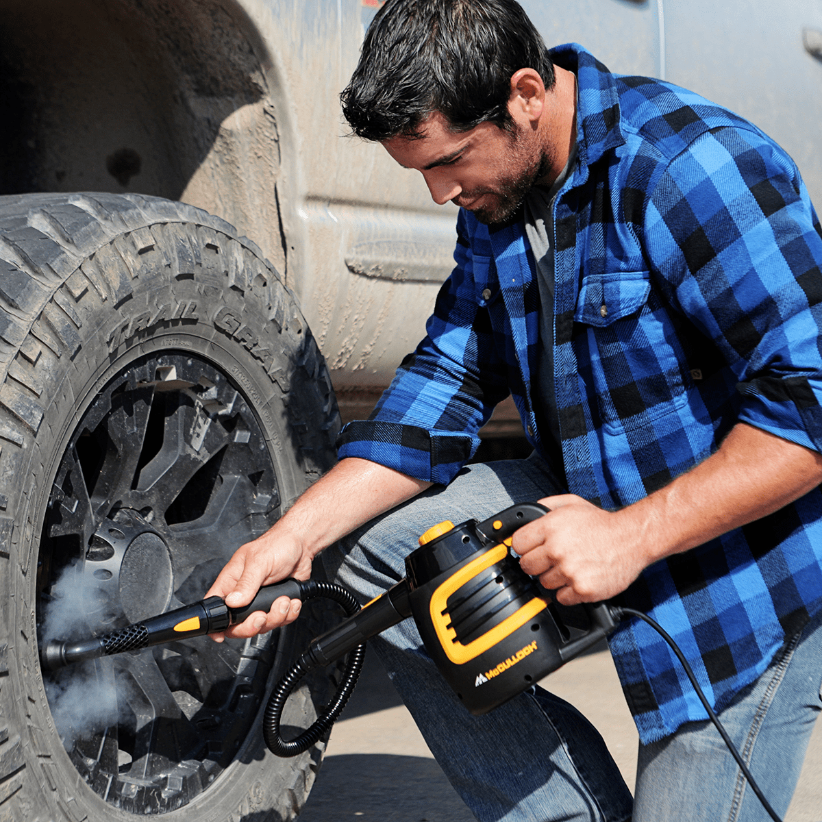 McCulloch Handheld Steam Canister (MC1230) - Cleaning Tires