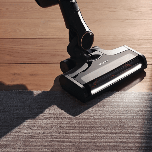 Miele Triflex HX2 Cat & Dog Cordless Stick Vacuum Cleaner - Close Up