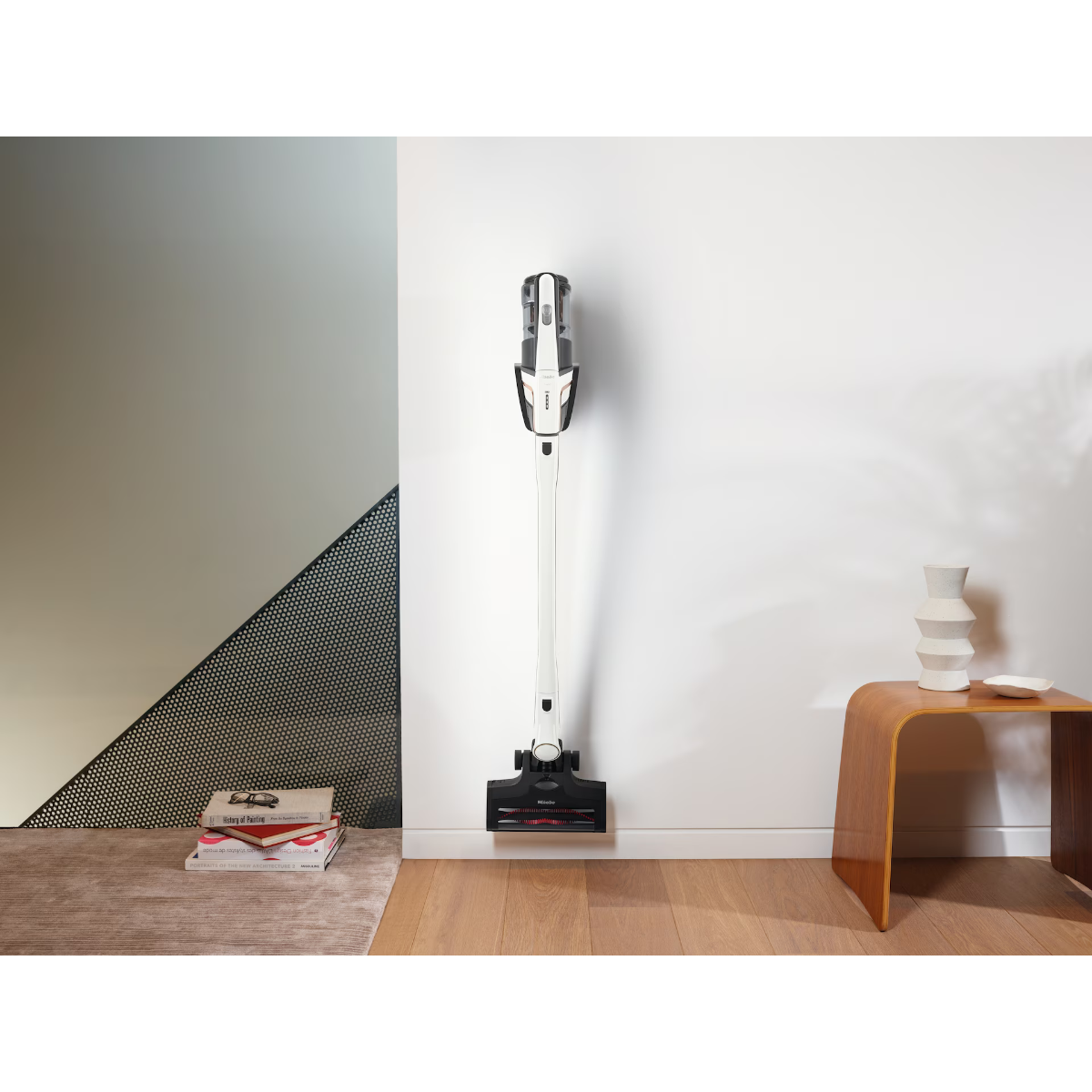 Miele Triflex HX2 Flash Cordless Stick Vacuum - Lifestyle 2