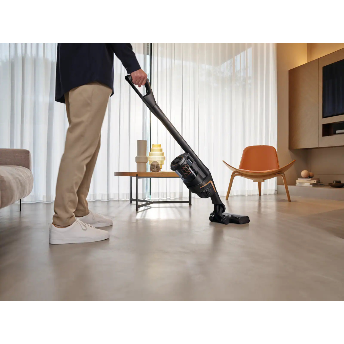 Miele Triflex HX2 SPRINTER Cordless Stick Vacuum Cleaner - Lifestyle 1