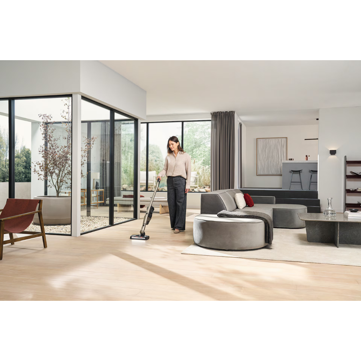 Miele Triflex HX3 Plus Cordless Stick Vacuum - Lifestyle 1