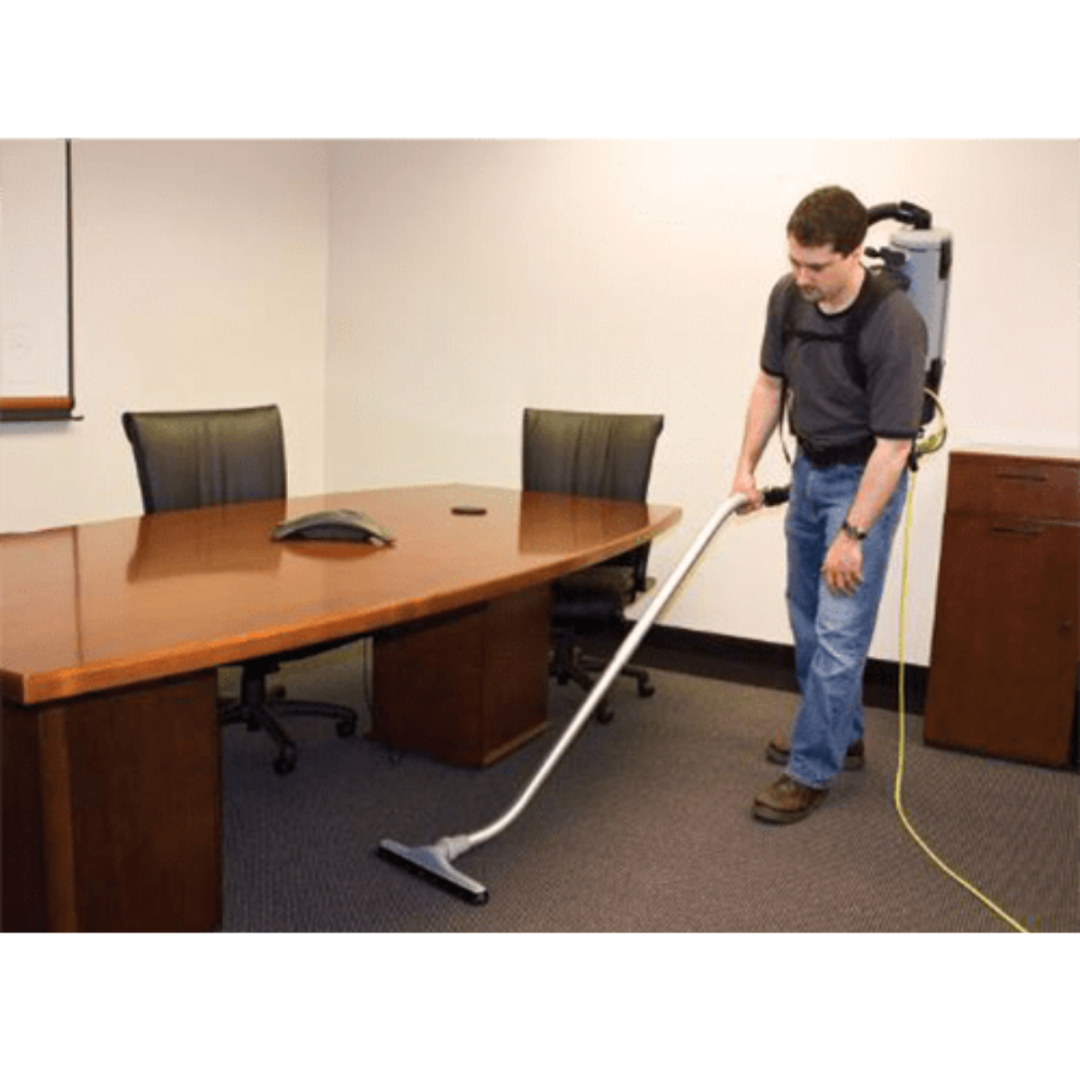 Nilfisk Adgility Backpack Industrial Vacuums - Lifestyle 2