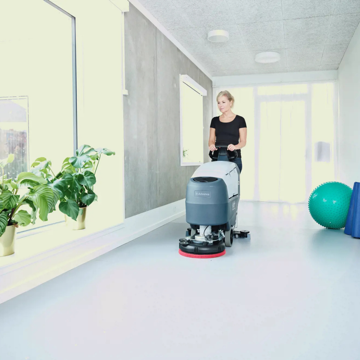Nilfisk Advance SC401 17B Battery Operated Automatic Walk Behind Floor Scrubber - Lifestyle 7