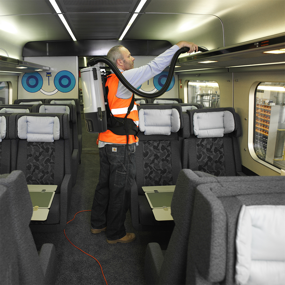 nilfisk gd10 backpack vacuum