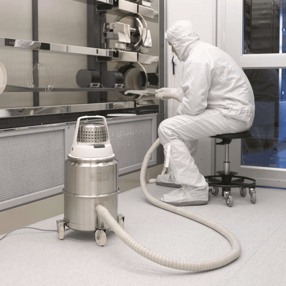 Nilfisk IVT-1000CR Cleanroom Industrial Vacuum - Lifestyle 2