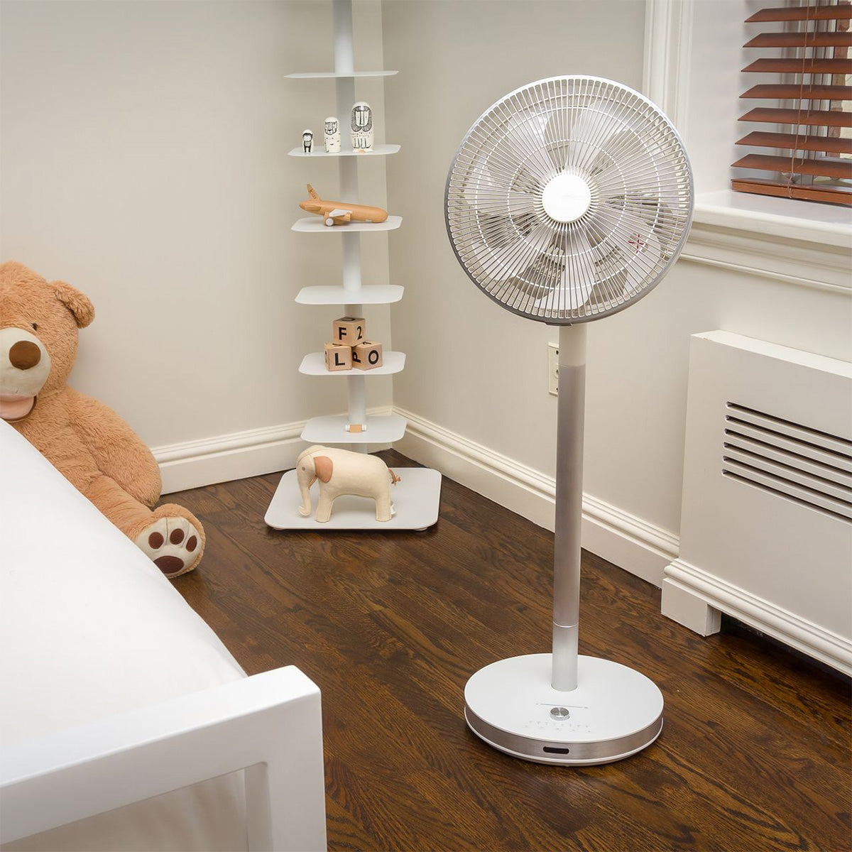 Objecto FLOW F5 Pedestal Fan - White in Bedroom