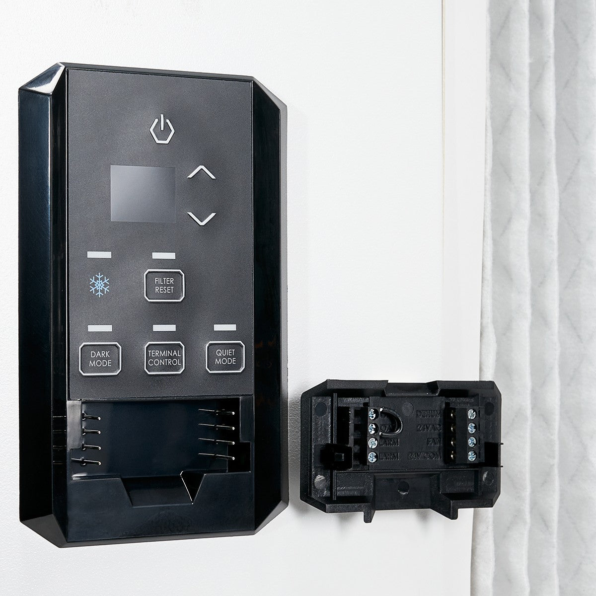 Quest Dual 205 Overhead Dehumidifier - Controls