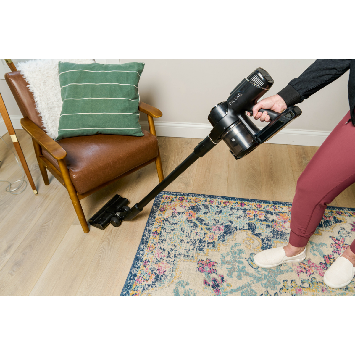 Riccar Cordless Stick Vacuum R65 - Lifestyle 1