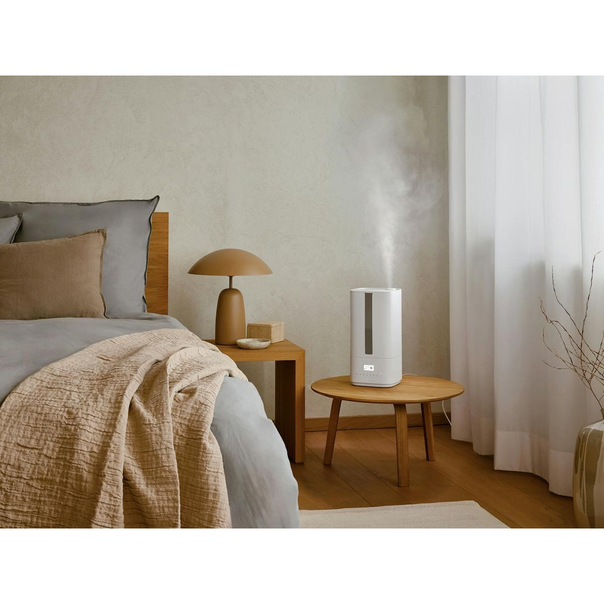 Stadler Form Oliver Ultrasonic Humidifier White - Lifestyle 1