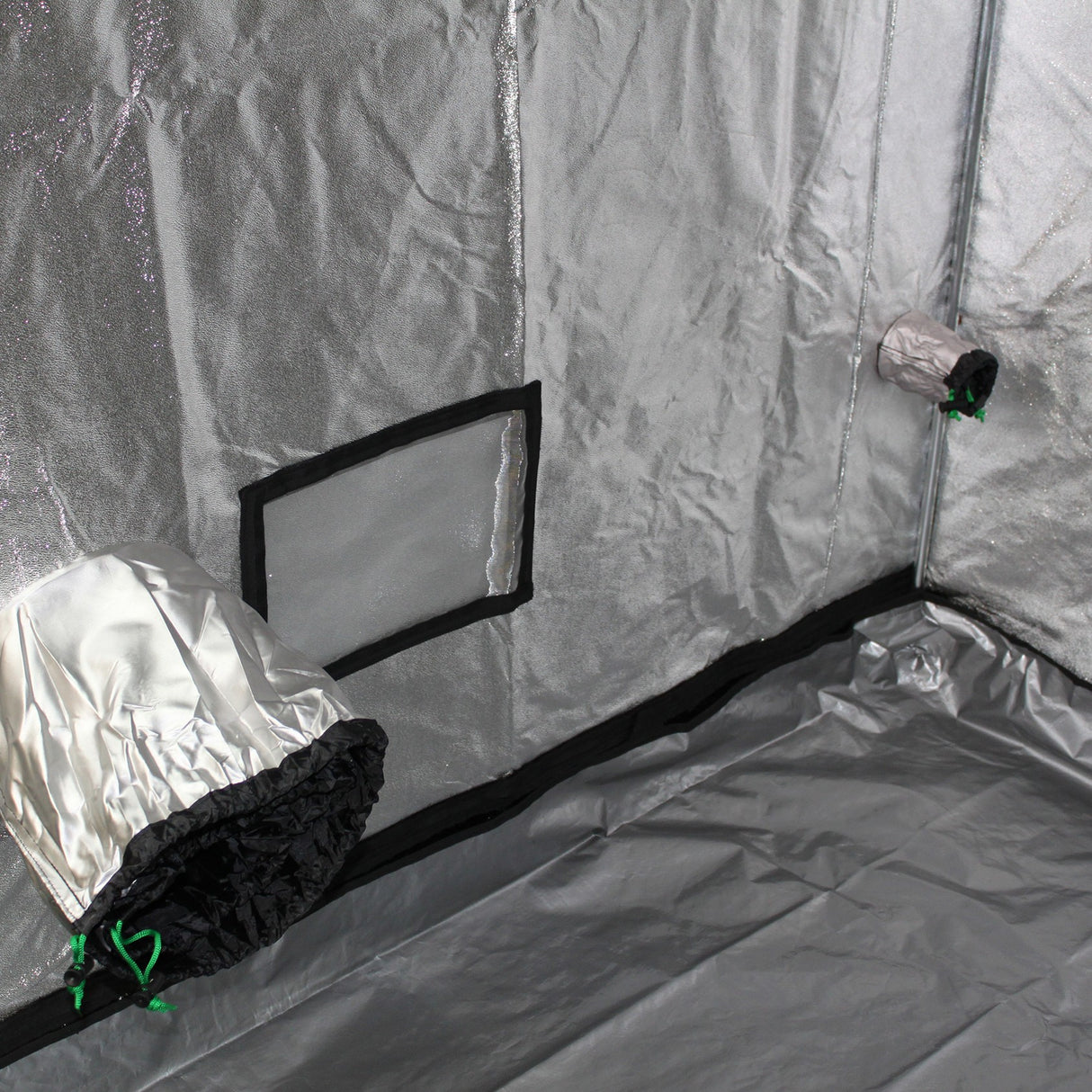 Sun Hut Big Easy Grow Tent - 285 - Ducting