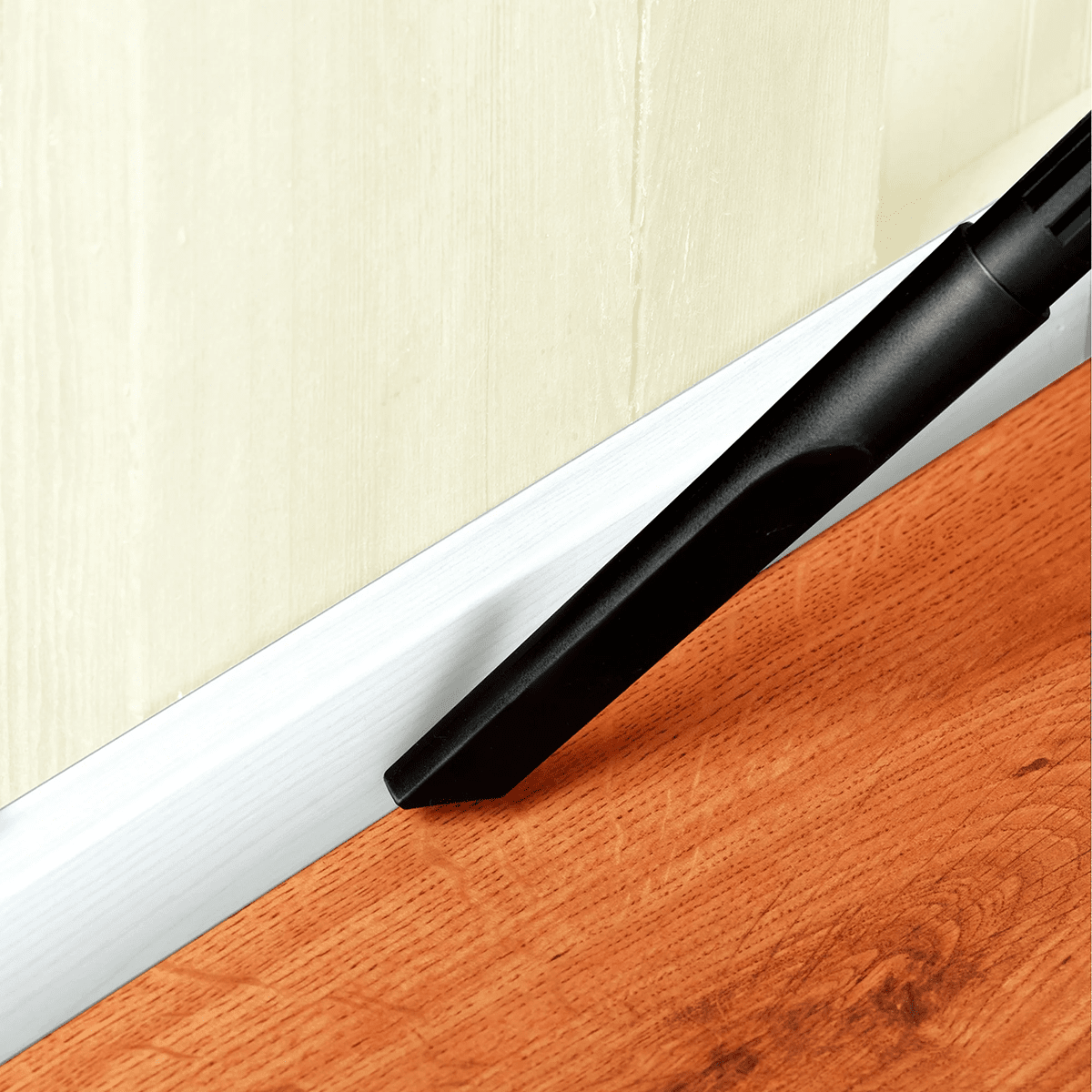 Vacmaster 2.5 Gallon Portable Wet/Dry Vacuum - Lifestyle 4