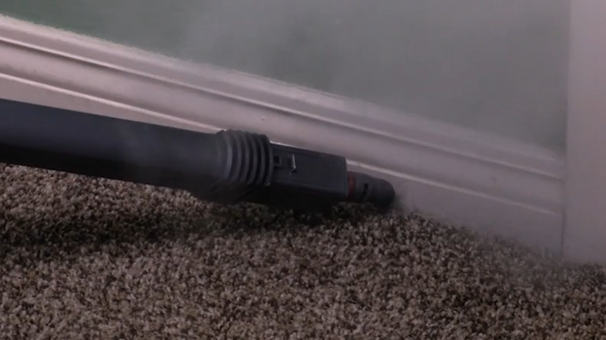 Vapamore MR-100 Primo Steam Cleaner cleans baseboards