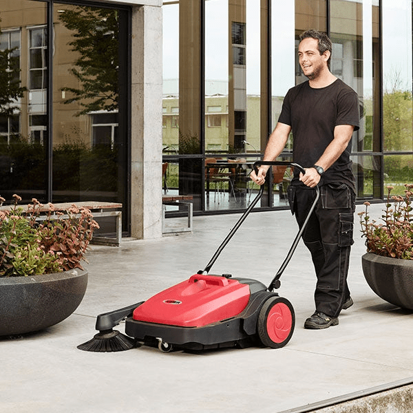 Viper PS480 Manual Push Floor Sweeper - Lifestyle 1
