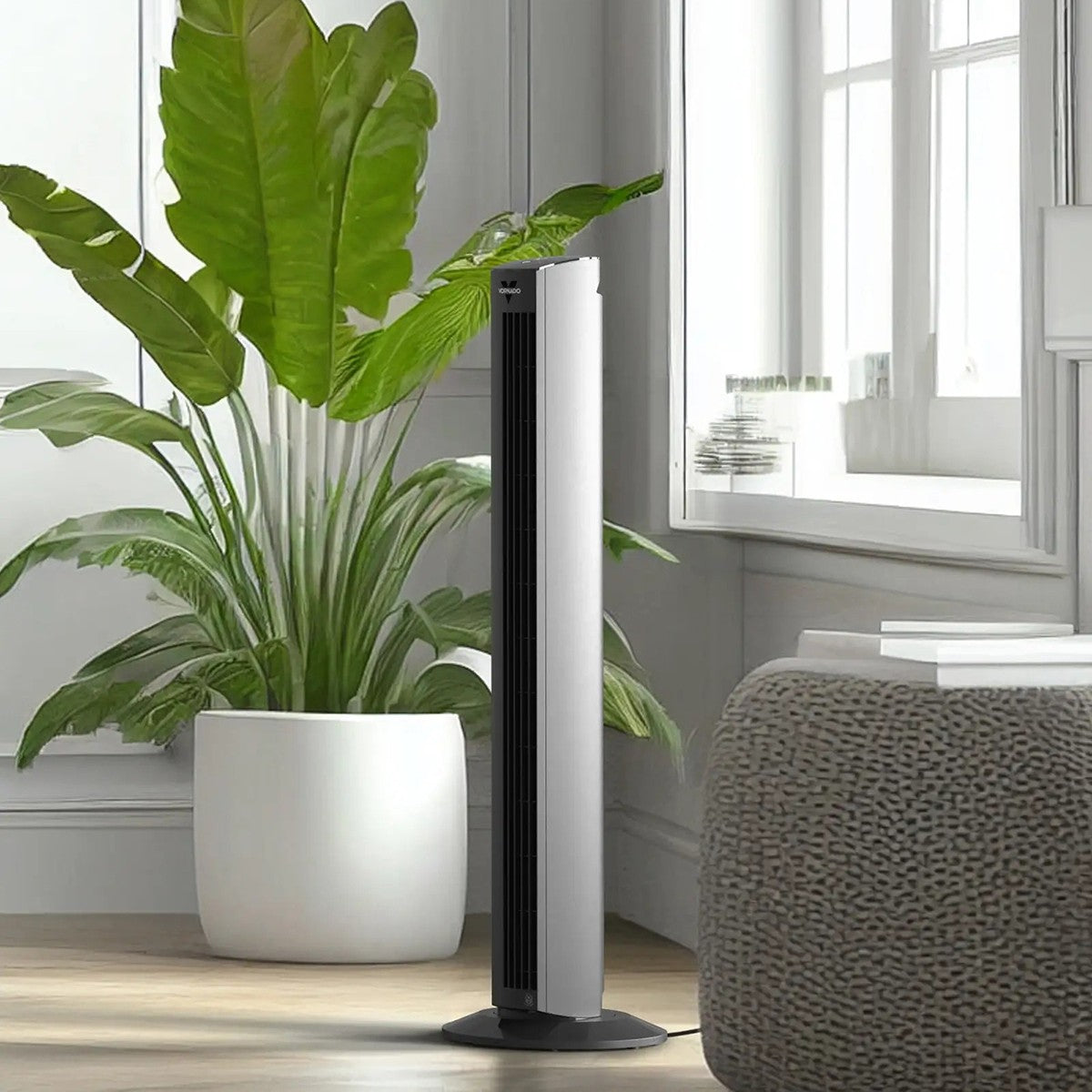 Vornado Ozi42Dc Oscillating Tower Fan Lifestyle