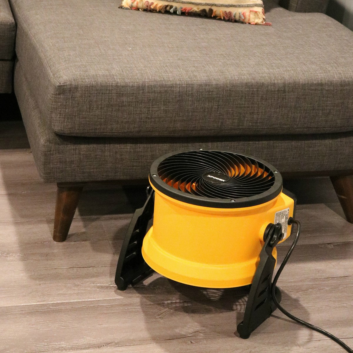 XPOWER 1100 CFM 4-Speed 11" Pro Air Circulator Utility Fan - in Family Room