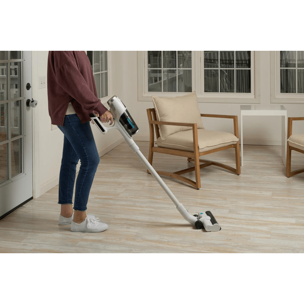 Lightweight Vacuums Under 8 Pounds