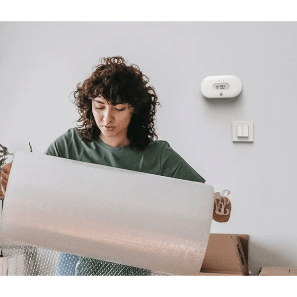 Airthings View Radon Monitor - Lifestyle 1