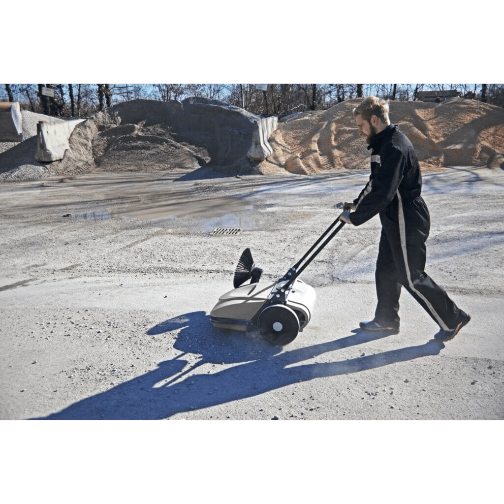 Bissell BigGreen Dust Free Suction Sweeper - Lifestyle 1