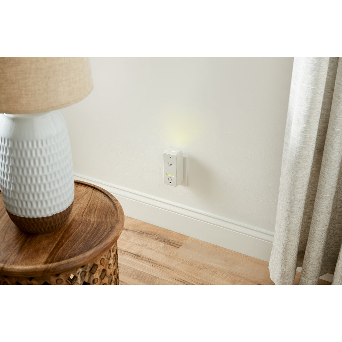 Broan Overture Smart Air Quality Monitor Room Sensor Lifestyle 4