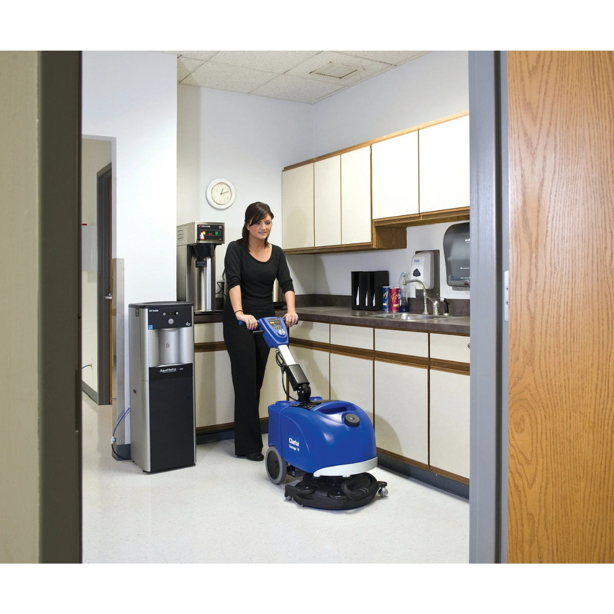 Clarke Vantage 14 Battery-Operated Micro Floor Scrubber - Lifestyle 1