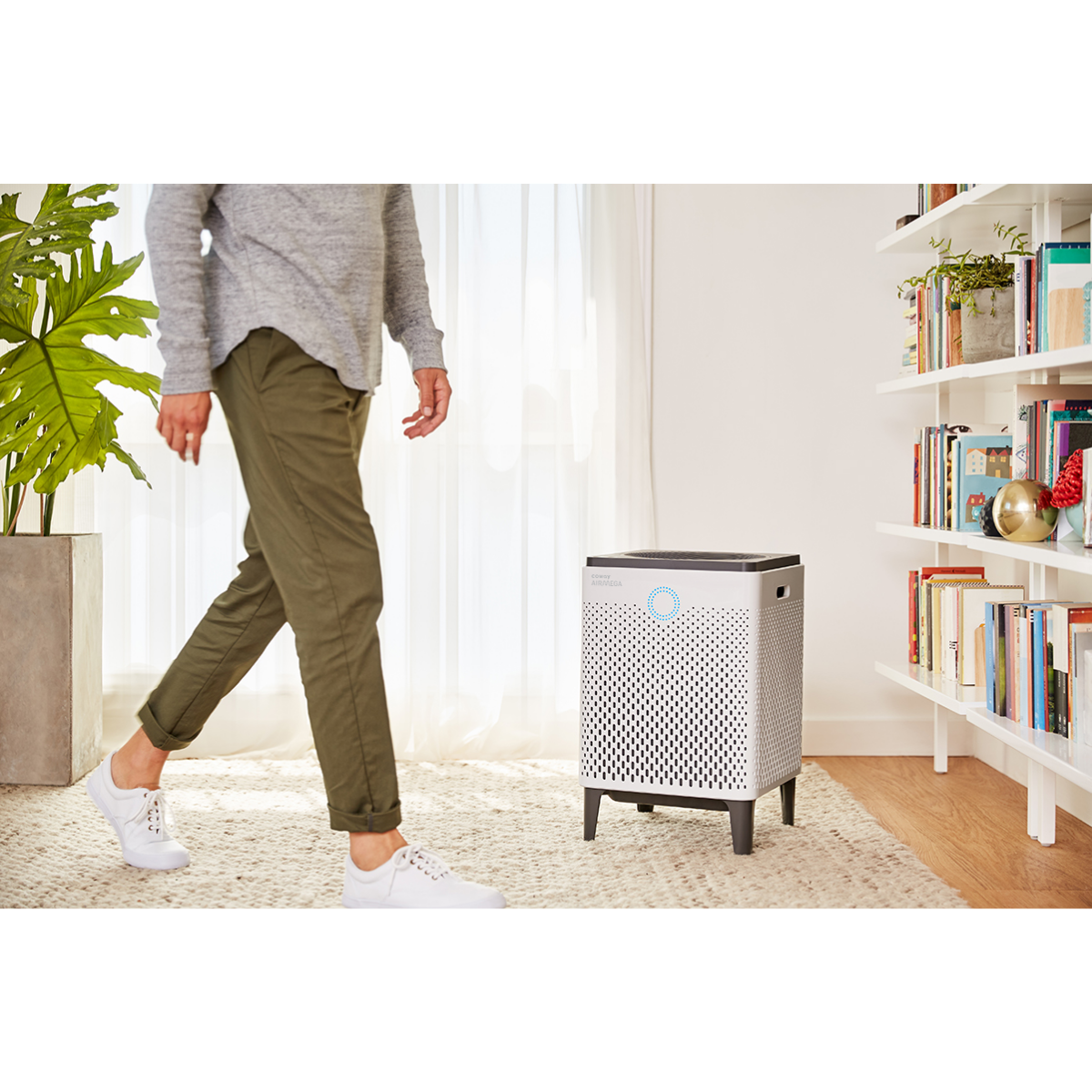 Airmega 300 HEPA Air Purifier - Lifestyle 3