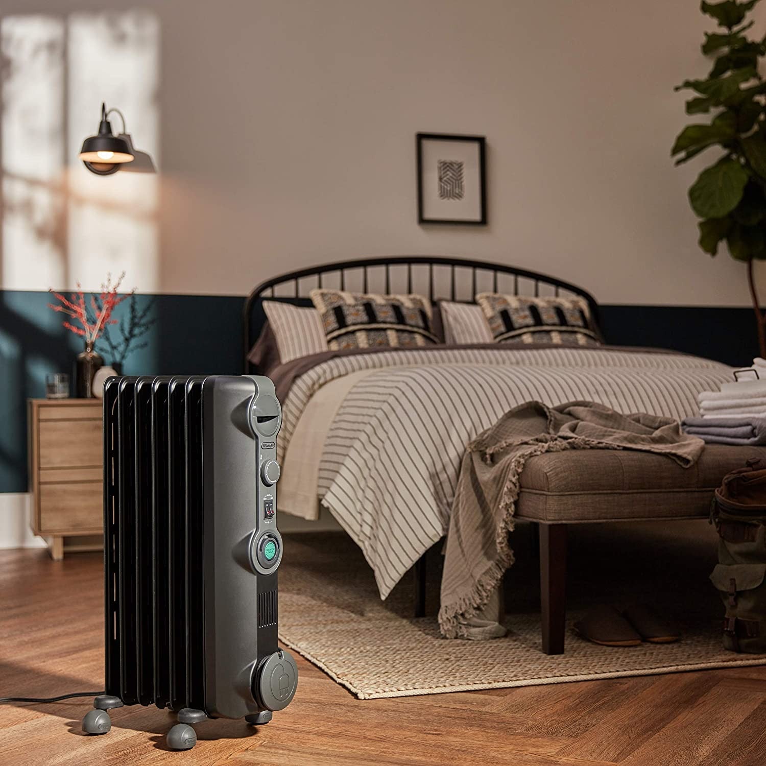 DeLonghi Comfort Temp Full Room Radiant Heater (KH390715CB) – Sylvane