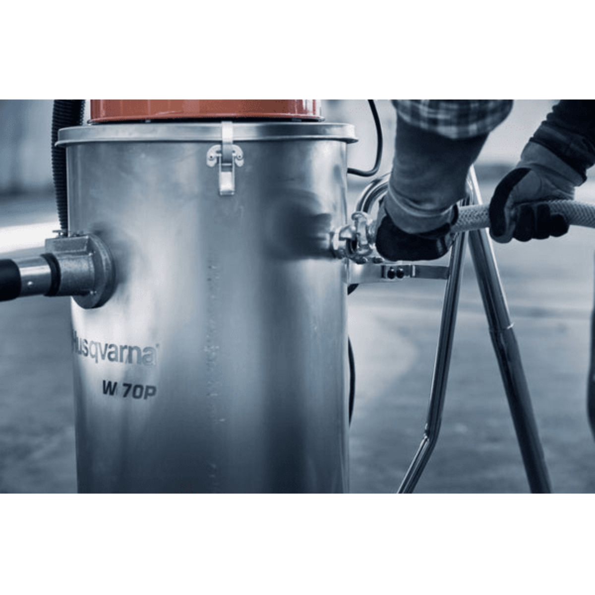 Husqvarna W70 Wet Slurry Industrial Canister Vacuum - Lifestyle 3