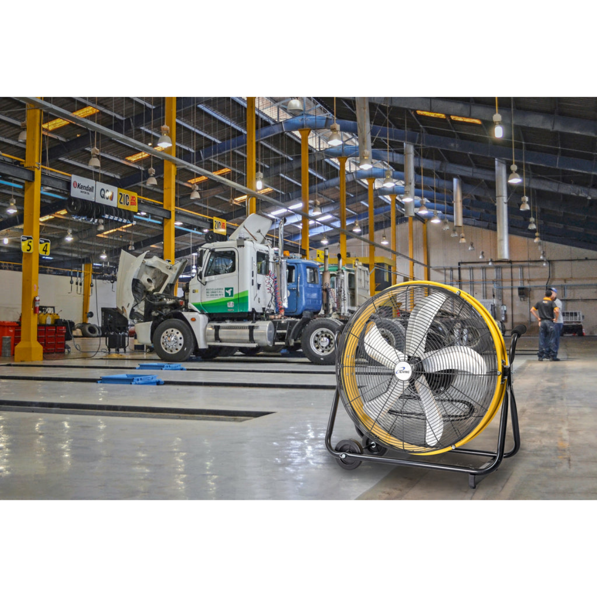 iLiving ILG8MOSC24 24-In 3-Speed Orbital Internal Oscillating High Velocity Barrel Floor Fan - Lifestyle