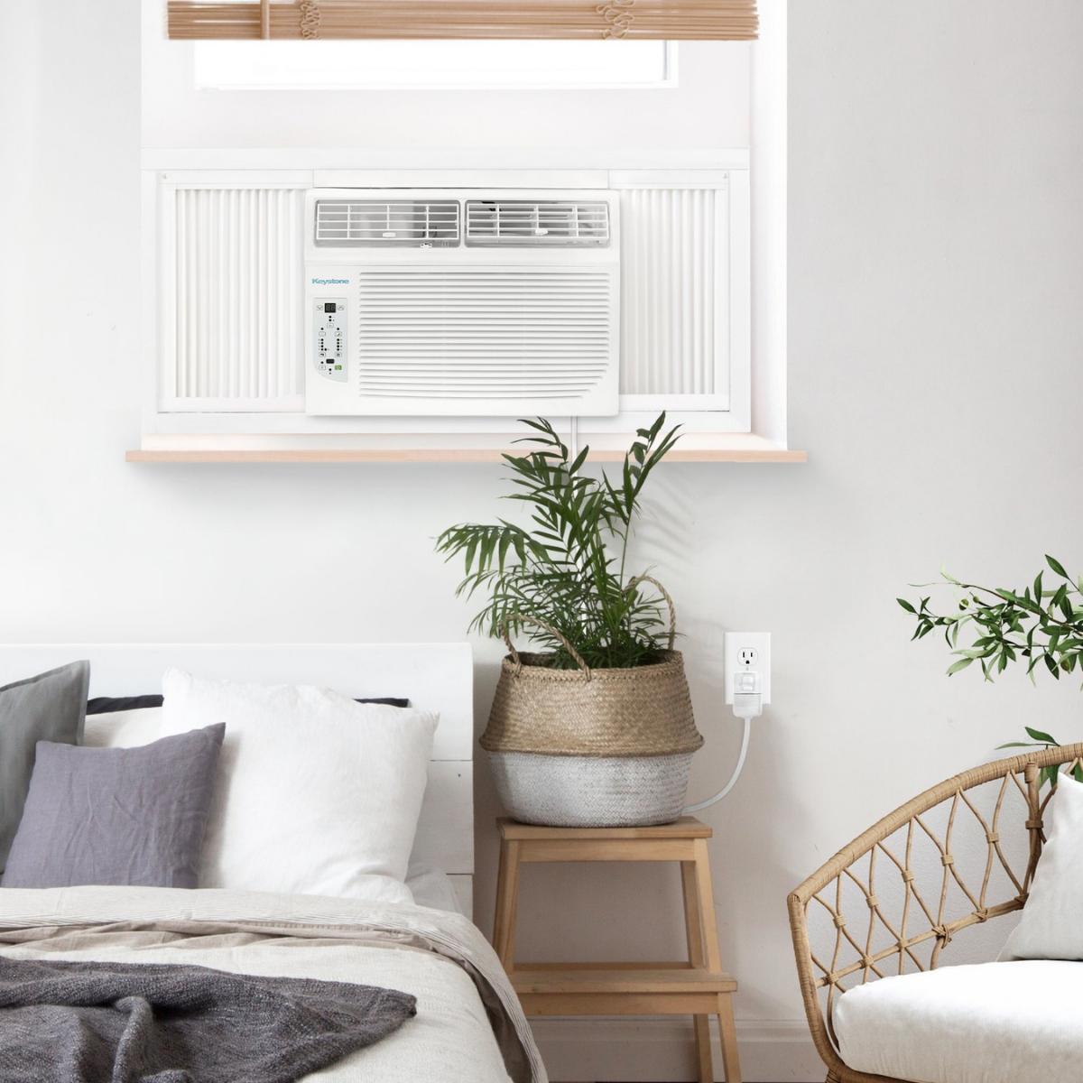 Keystone 8,000 BTU Window Air Conditioner with Heat - Lifestyle 2