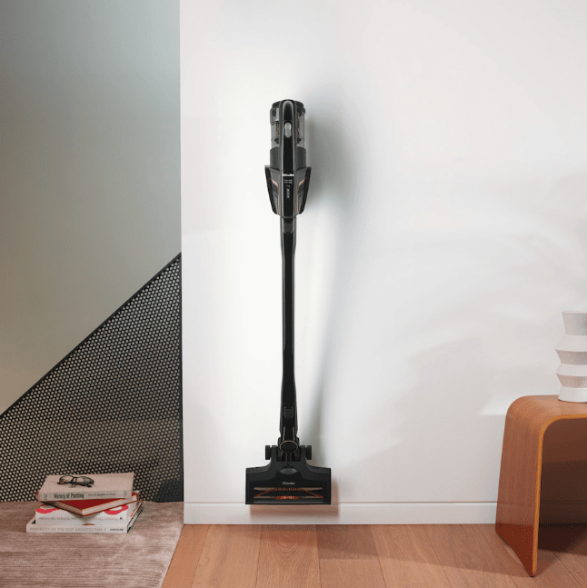 Miele Triflex HX2 Cat & Dog Cordless Stick Vacuum Cleaner - Charging