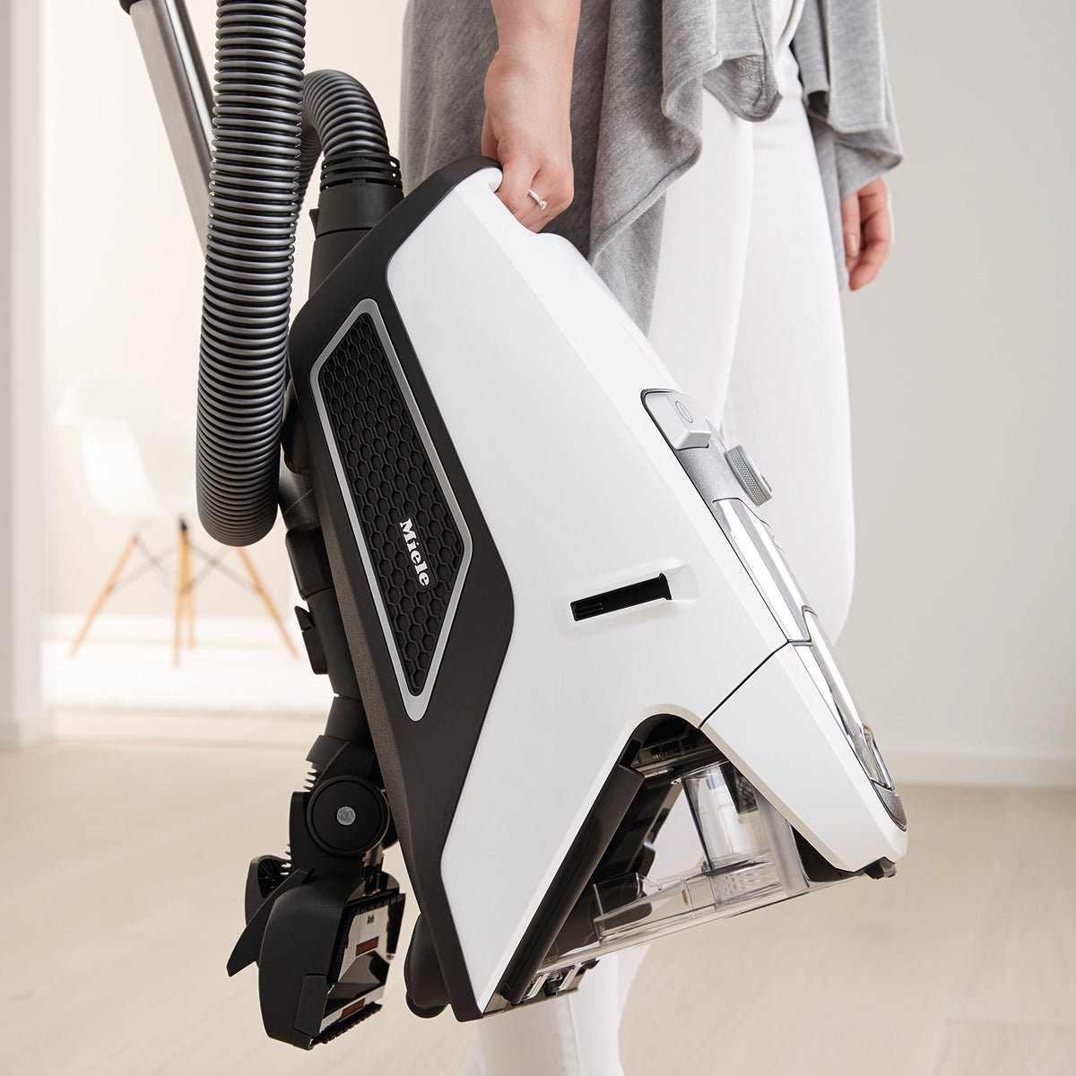 Miele Blizzard CX1 Cat & Dog Bagless Canister Vacuum - Carying handle