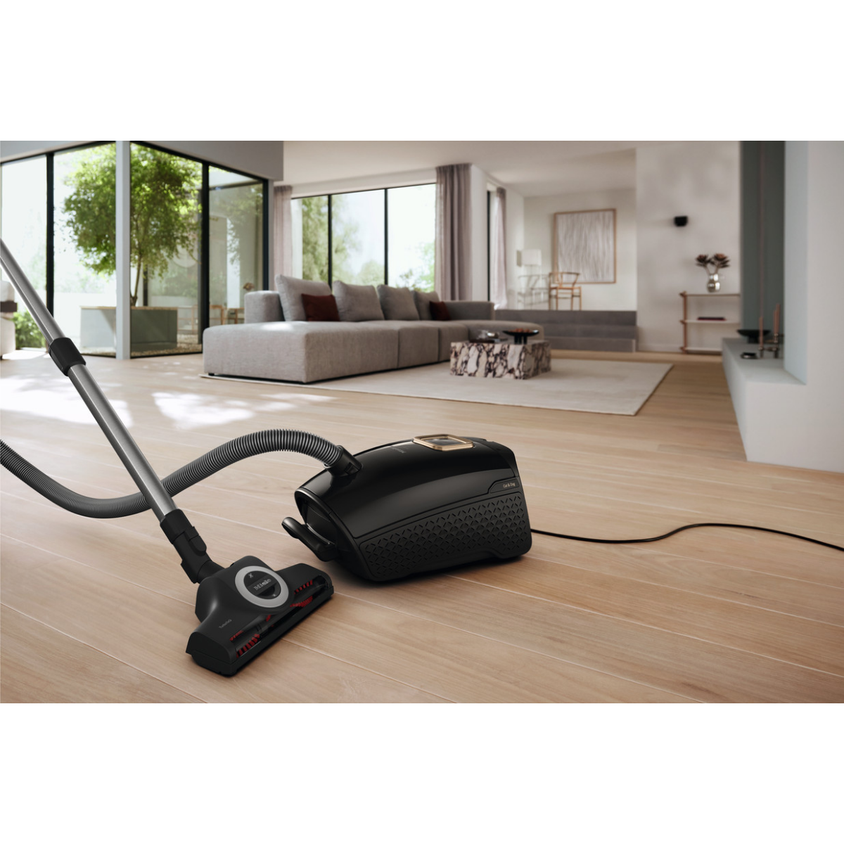 Miele Guard L1 Cat & Dog Canister Vacuum Cleaner - Lifestyle 1