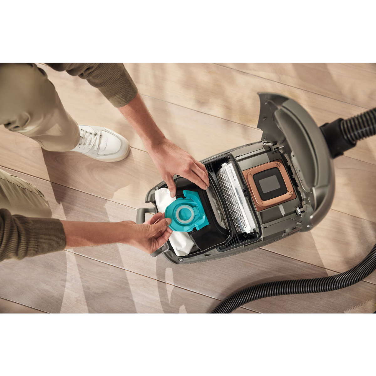 Miele HyClean TU Performance Pack w/ HA50 16 Pack - Lifestyle 1