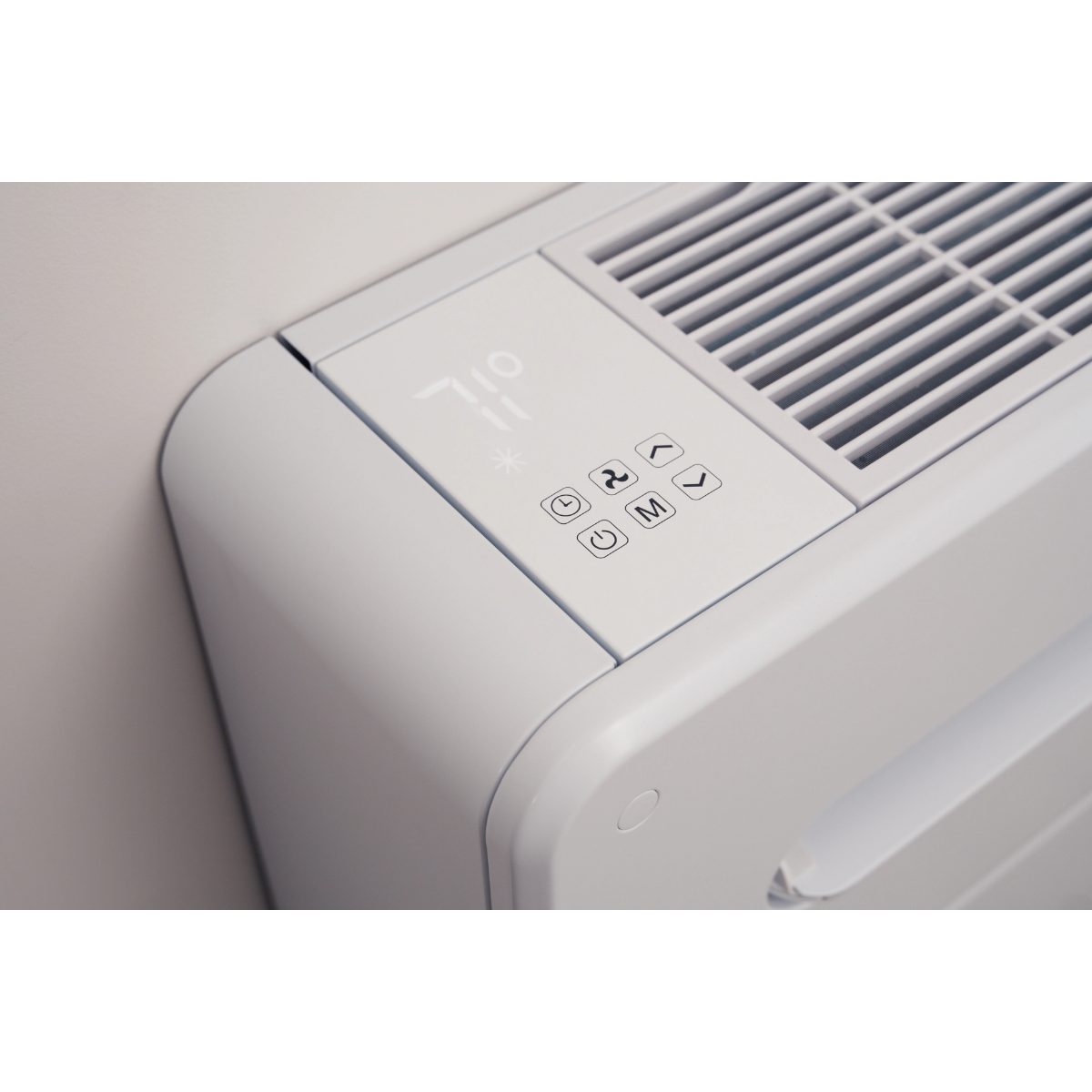 MRCOOL 10,000 BTU Monoblock Air Conditioner Heat Pump 115V - Controls