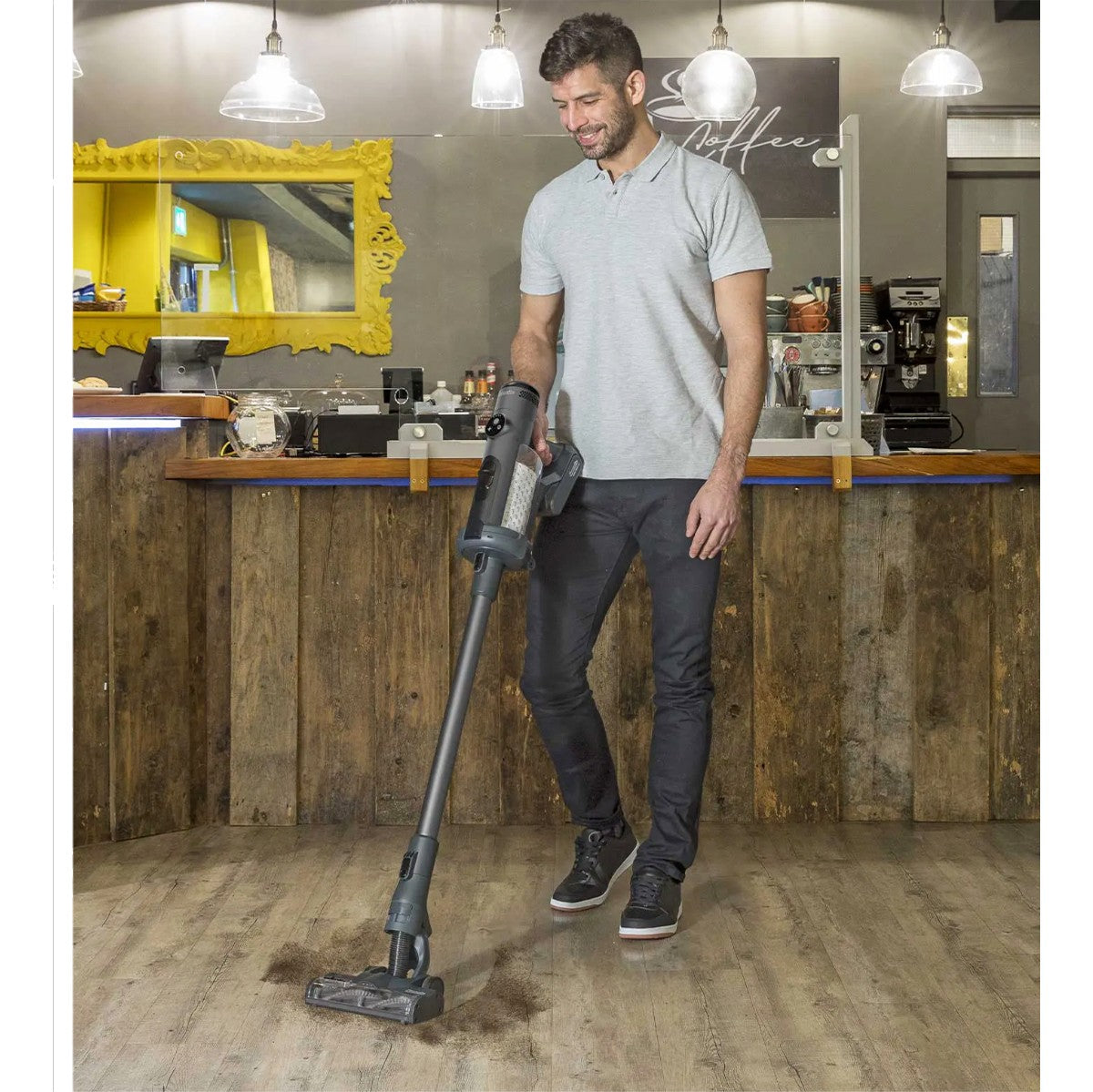 NaceCare NQ 100 The Quick Cordless Stick Vacuum - lifestyle 1