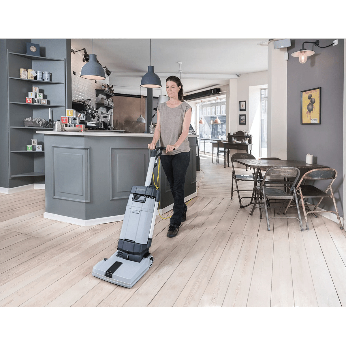 Nilfisk Advance SC100 Upright Floor Scrubber - Lifestyle 5