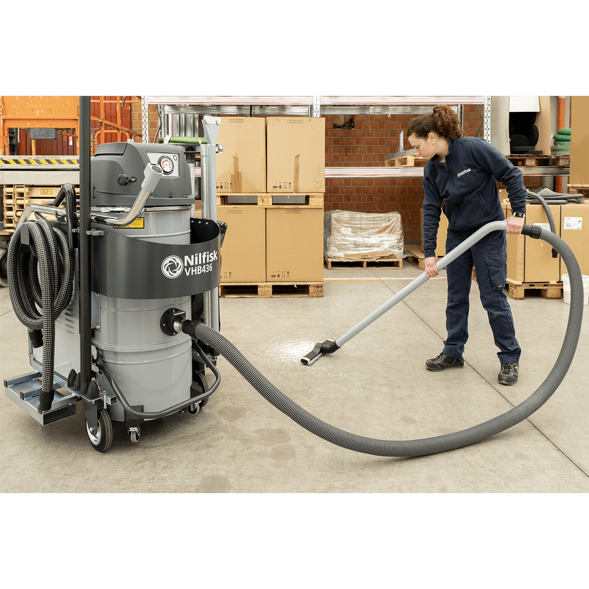 Nilfisk VHB436 Battery-Powered Industrial Vacuum
